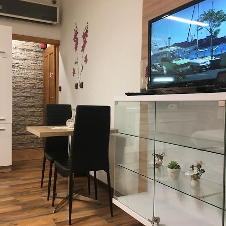 Apartment Hlinska Czeskie Budziejowice Zewnętrze zdjęcie